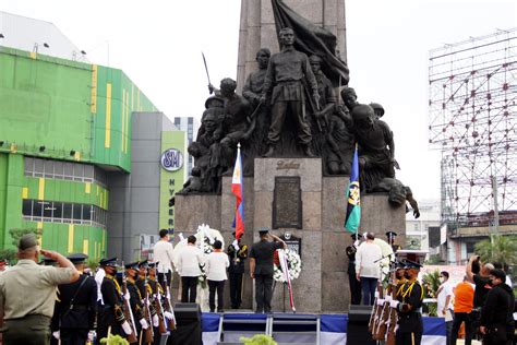 bonifacio monument|andres bonifacio height.